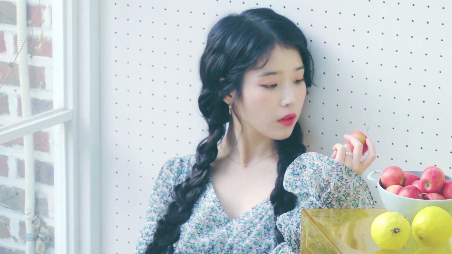 APP下载 LY Sports-尤文图斯整体回撤成功遏制高压进攻，尤文图斯回传失误