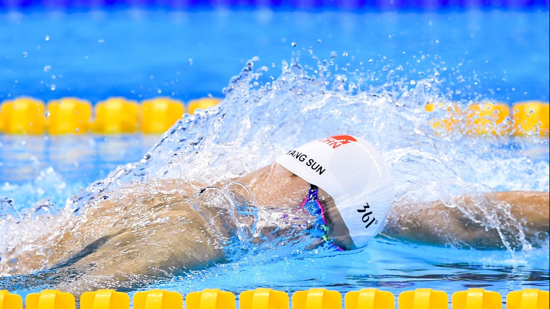 拉恩:全黑队外线的“闪电快马”,他总能在最短时间内突破对方防线