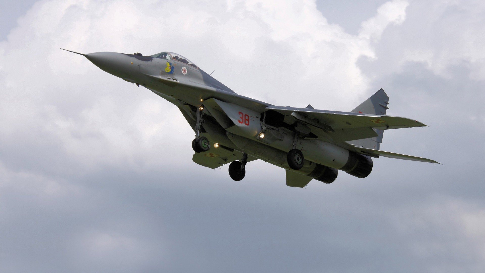 超级杯赛事落幕，卫冕冠军实现三连冠，超级杯决赛时间