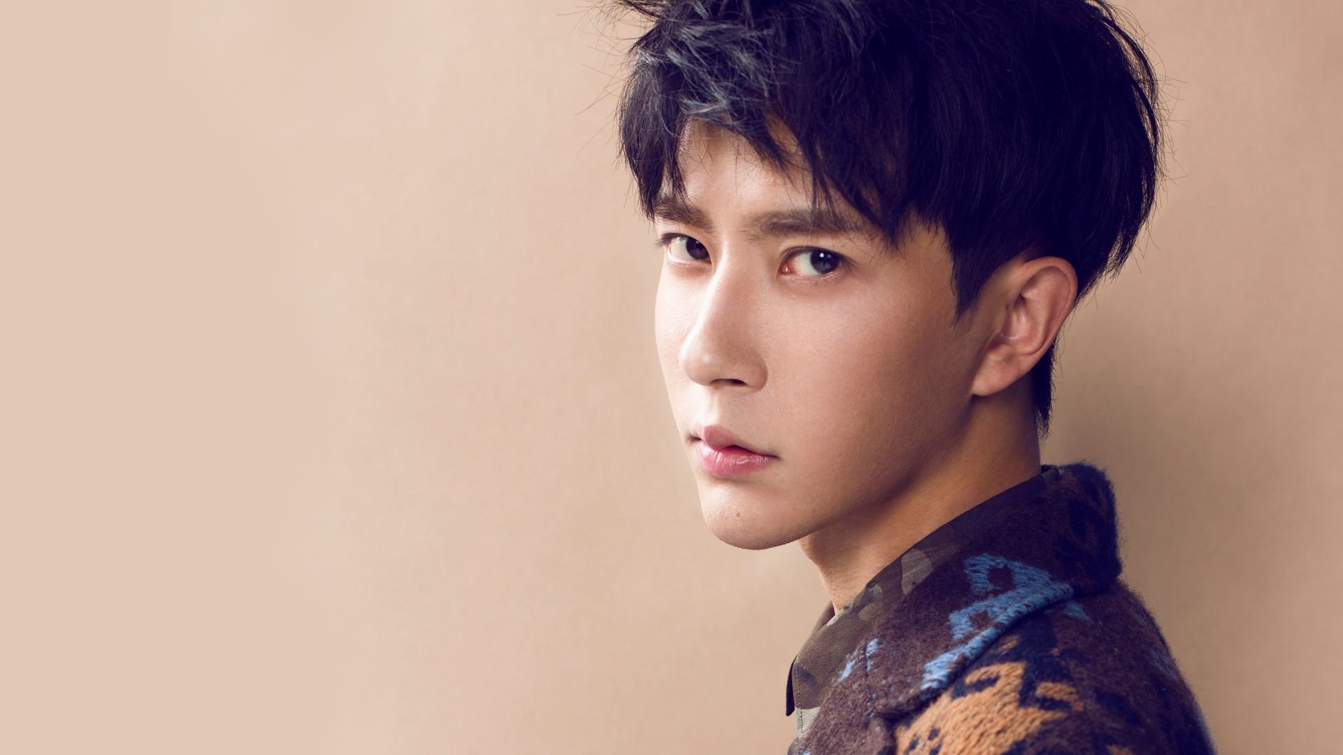 跳水动作标准摩纳哥稳步晋级